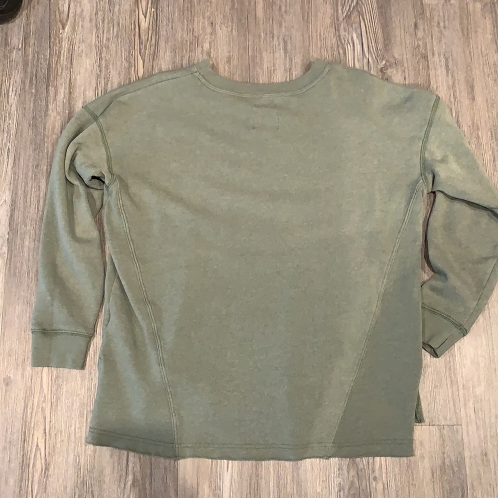 Green American eagle raw edge pullover - Picture 5 of 5